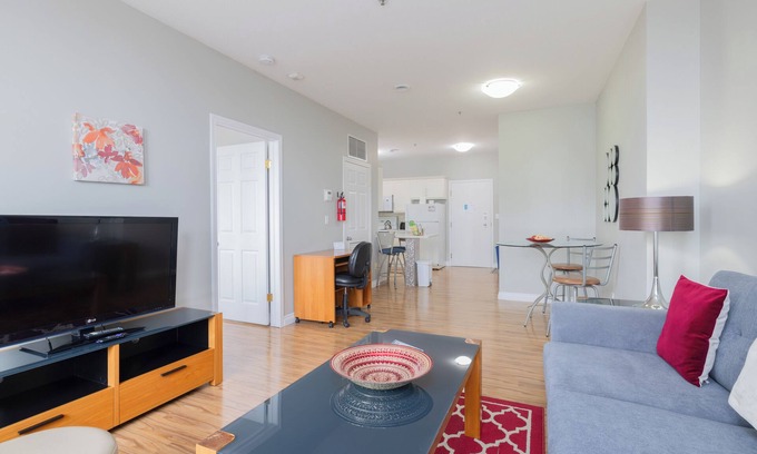 Regina Apartment | Obasa Suites At The Hamilton