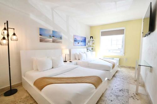 South Pointe Apartment | Ocean Drive Suite in South Beach Family & Pet Friendly