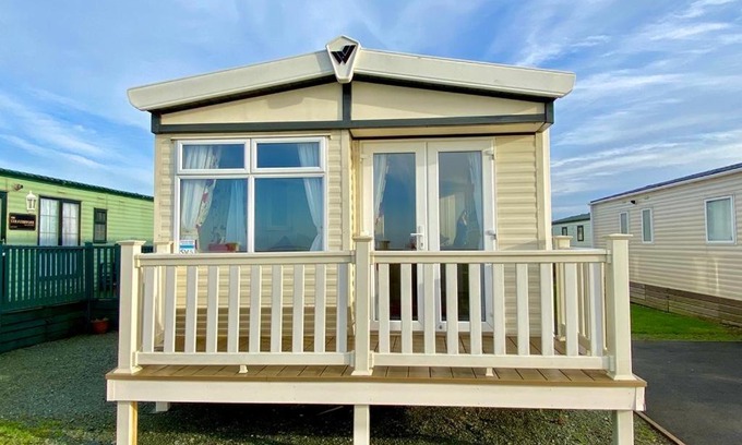 Morecambe House | Ocean Edge Holiday Park Family holiday home with spectacular sea views