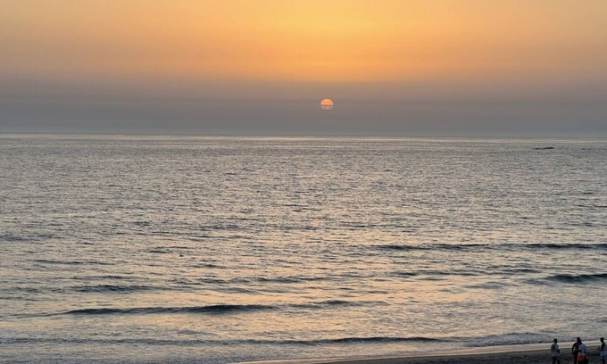 Ofir Apartment | Ocean facing cozy spot. A painting-like stay, brimming with light and fresh air.