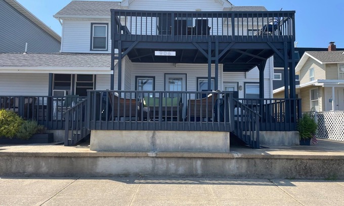 Bradley Beach House | Ocean front! Fun for the whole family in this 5 bedroom beach house