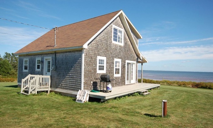 Belfast Cottage | Ocean-front gem on large, private lot.