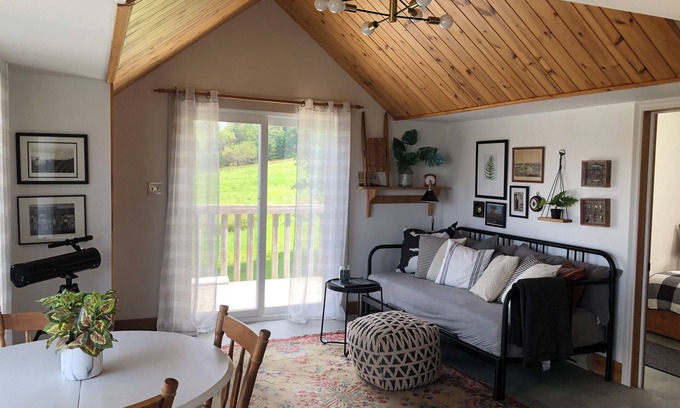 Feltzen South Ski Chalet | Ocean Sanctuary - The Salty Cribb Cabin