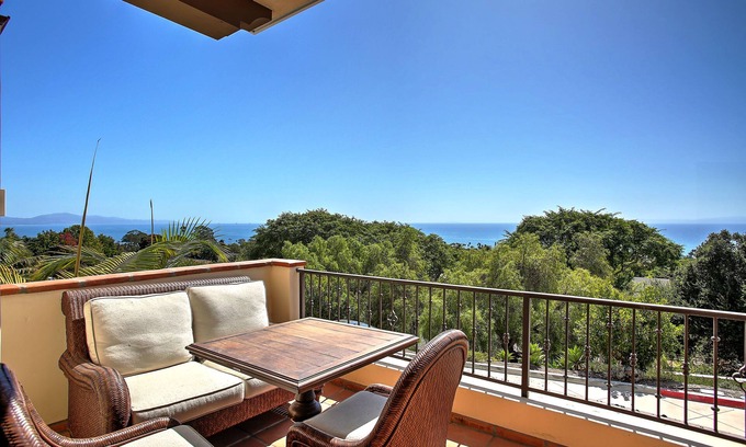 The Mesa House | Ocean View Villa - exceptional ocean views, A/C, centrally located to beach & downtown