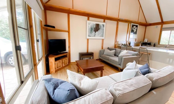 Prevelly House | Ocean View walk to the beach & Surfers Point - Margaret River Properties