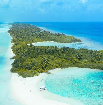 Kudahuvadhoo House | Oceana Inn Hotel Maldives - Snorkeling, Sandbank & Surfing Adventures in Kudahuvadhoo Island