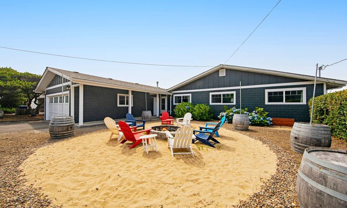 Gleneden Beach House | Oceanfront, dog-friendly house with deck, private hot tub & stunning views