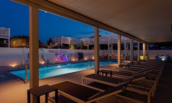 Ocean Isle Beach House | Oceanfront Free EV charger & GolfCart, Pool