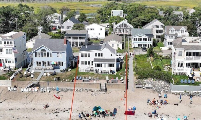 Ogunquit - Wells House | Oceanfront on Private Moody Beach!