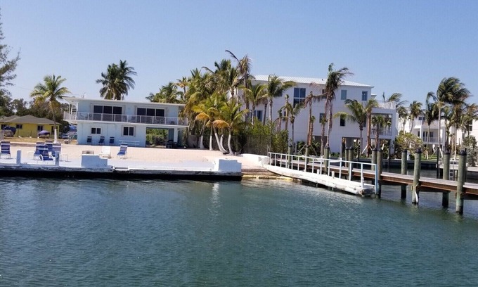 Islamorada Cottage | Oceanfront Private Cottage!