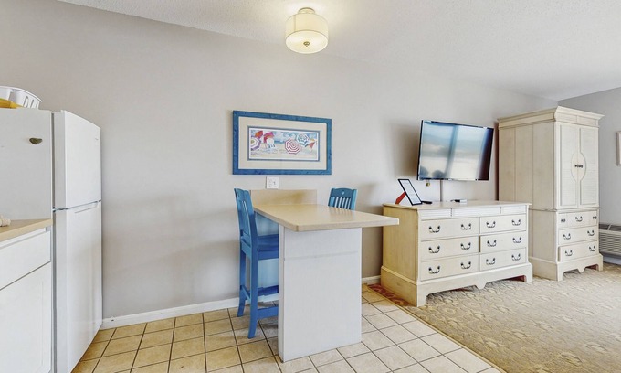 North Truro Apartment | Oceanfront studio suite with amazing views, patio & AC - dogs welcome