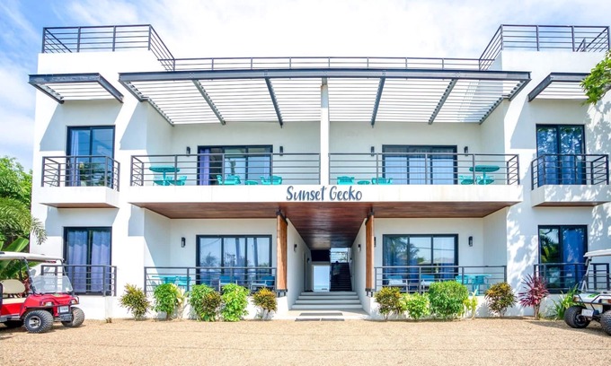 Placencia Condo | Oceanfront Sunset Gecko Condo - Ground Floor 1B