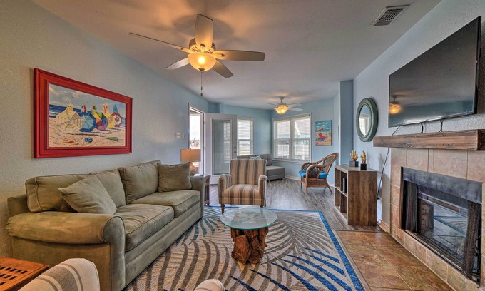 Port Aransas Condo | Oceanfront Texas Condo w/Pool: Pets Stay Free