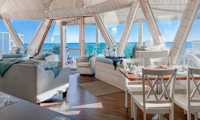 Sneads Ferry House | Oceanfront Seaside Stargazer Dome with Unobstructed Views of Sea and Stars