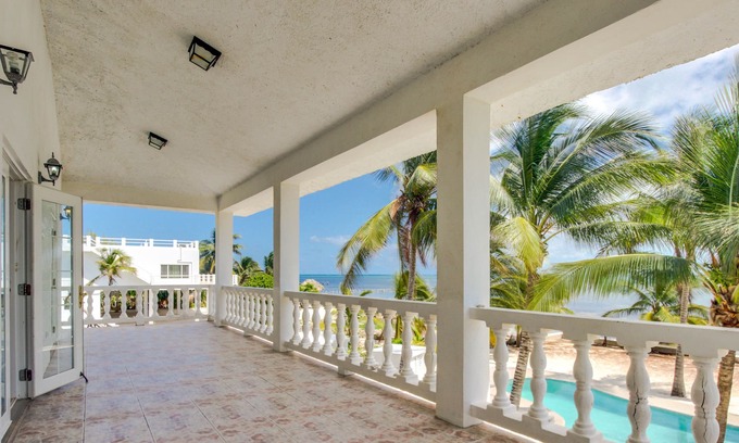 Boca Ciega House | Oceanfront villa with pool, beach access, ocean view, partial AC & strong WiFi