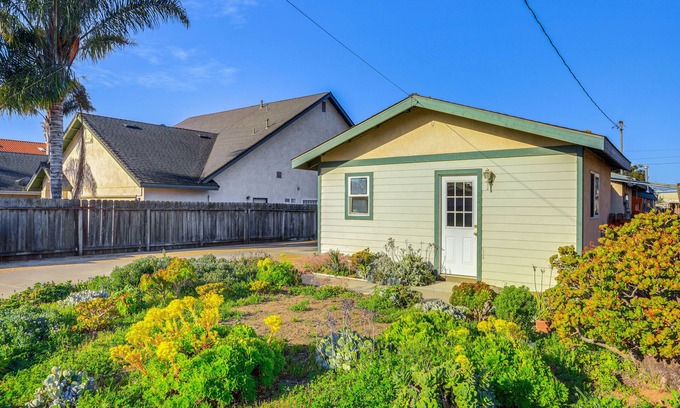 Oceano Apartment | Oceano Studio w/Patio + Fire Pit Near Beaches!