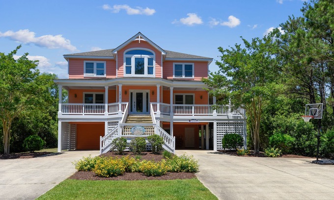 Ocean Hill House | Oceanside: Private Pool, Hot Tub, Game Room, Dog Friendly! Sat-Sat