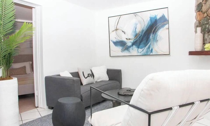 Estate Enighed Apartment | Oceanview Stay - Walk to Beach