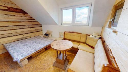 Kozelnik House | Off-grid Eco Farm Dolinka