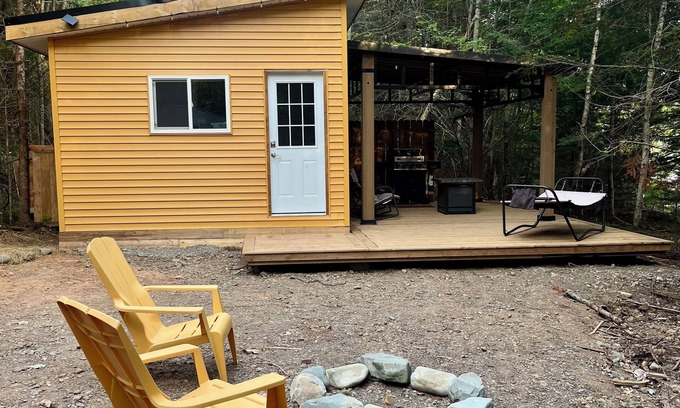 Halifax County Cabin | Off-Grid Lake Front Cabin w/Power & Wi-fi