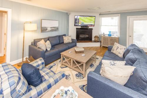 Sandbridge House | Off The Board