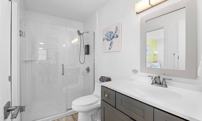 Saint James City Hotel | Off the Charts Inn King Efficiency