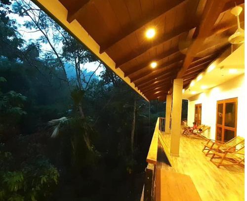 Yatiyantota Hotel | Old Bridge Riverside Hotel