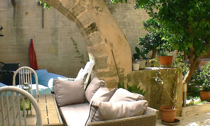 Rhodes Old Town House | Old town house - Casa de la Flora with garden, close to the beach - Casa de la Flora in the old town center