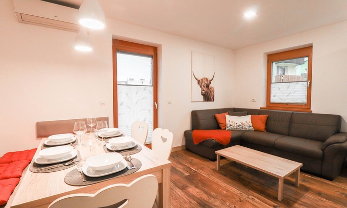 Bohinjska Bistrica Apartment | Old Village House - Happy Holiday Apartment