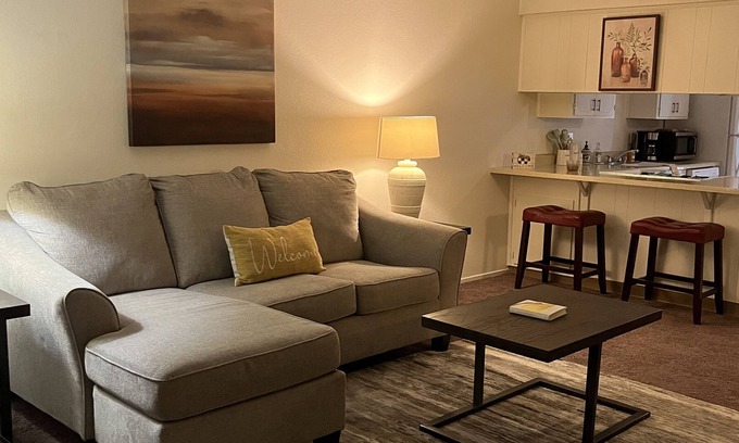 Lemoore Apartment | Olive B Cottage