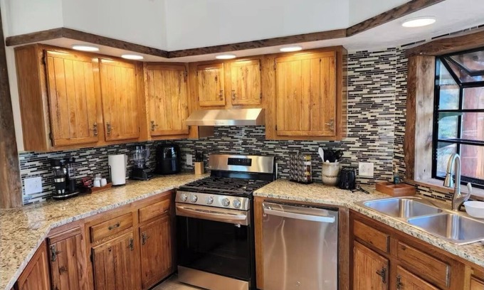Timberon Cabin | Oliver Lee cabin