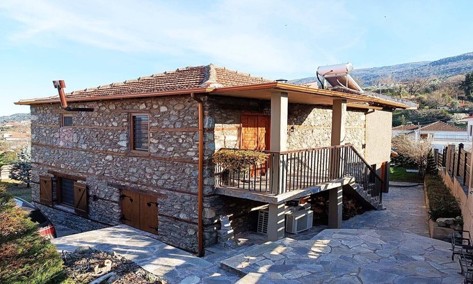 Skotina Villa | Olympia Guest House in Villa Anazia