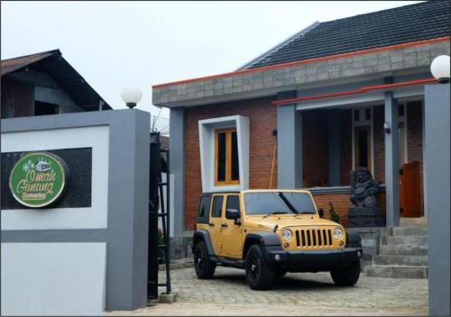 Dieng Kulon Villa | Omah Gunung Homestay