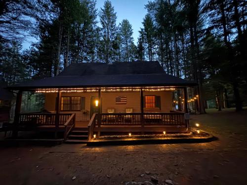 Sky Valley House | On a Whim Peaceful 2 bedroom home plus loft in charming lakefront community