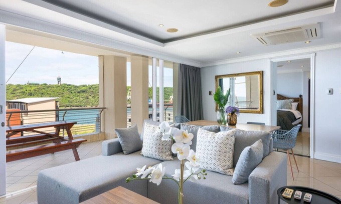 Durban Point Apartment | On Point Penthouse 7-14