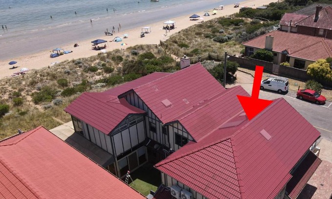 Frankston House | On The Beach, Kids & Pets Friendly