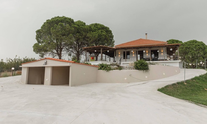 Nestos Villa | On the hill Residence for families,friends,couples