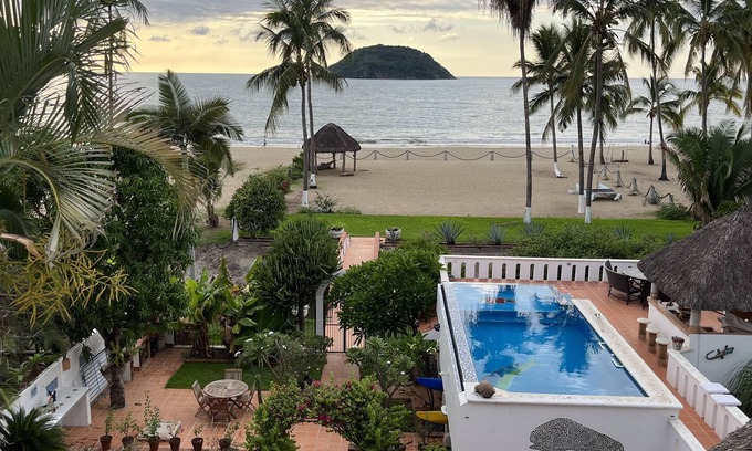 Rincon de Guayabitos Villa | One Bedroom Oceanfront Villa