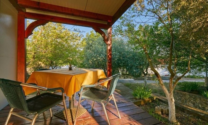 Mljet Apartment | One bedroom apartment with terrace Babino Polje, Mljet (A-22319-c)