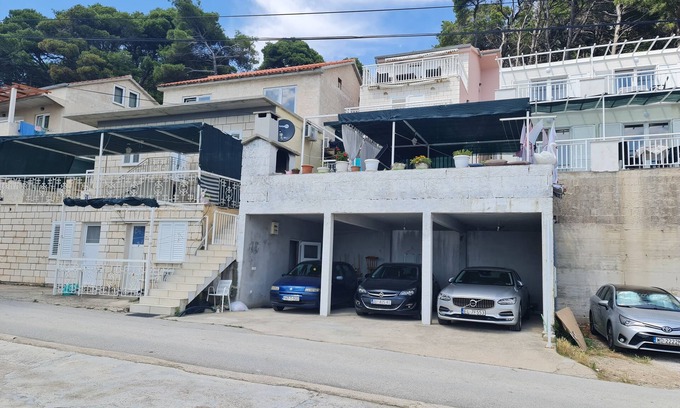 Saplunara Apartment | One bedroom apartment with balcony and sea view Cove Saplunara, Mljet (A-12849-a)