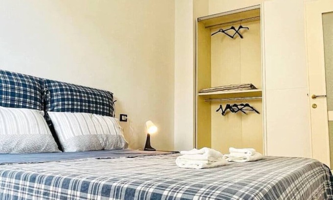 San Polo-Cimabue Apartment | one bedroom apartment with parking, 5 minutes walk from piazzale Arnaldo