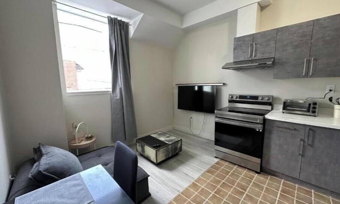 Durham Region Apartment | One-Bedroom Apartment with City View