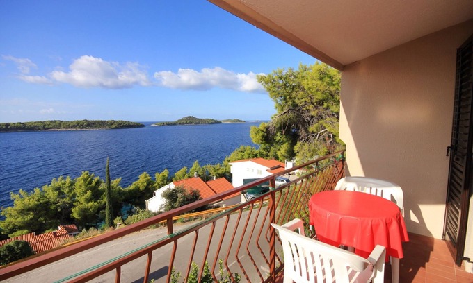 Prizba Apartment | One bedroom apartment with balcony and sea view Prižba, Korčula (A-9227-c)
