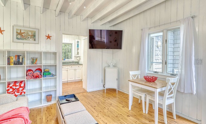 Ocean Bay Park Condo | One Bedroom Apt. in Ocean Bay Park with Rooftop Deck