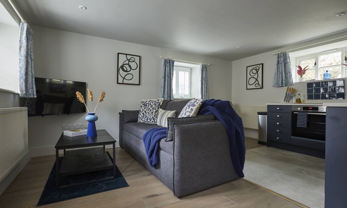 Bibury Apartment | One Bedroom Cottage in Bibury - Sleeps 2