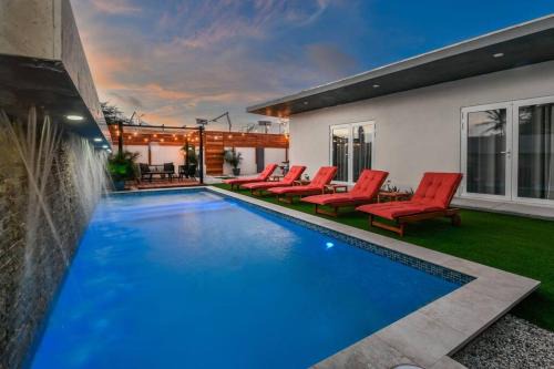 Calbas House | One Happy Getaway on One Happy Island