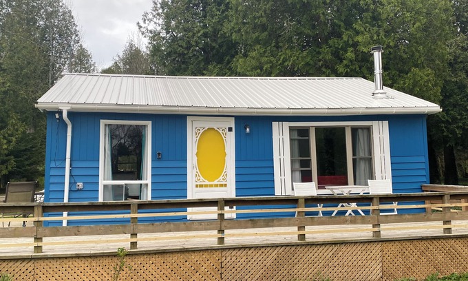 Kincardine Cottage | One-of-a-kind cottage steps from Lake Huron!