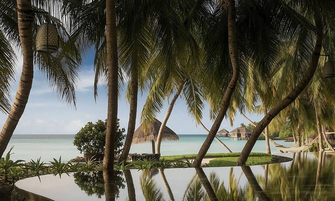 Reethi Rah Hotel | One&Only Reethi Rah, Water Villa King Pool!