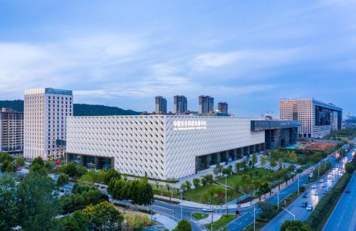 Hongshan Hotel | Optical Valley Convention Hotel