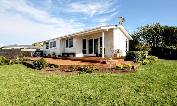 Opunake House | Opunake Break - Opunake Holiday Home